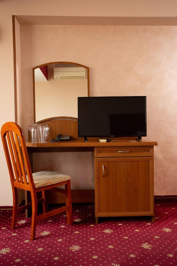 שומן Contessa Hotel מראה חיצוני תמונה